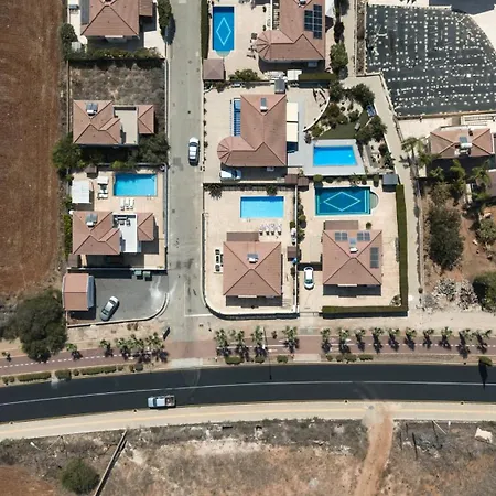 Sunrise Ayia Thekla Vila *