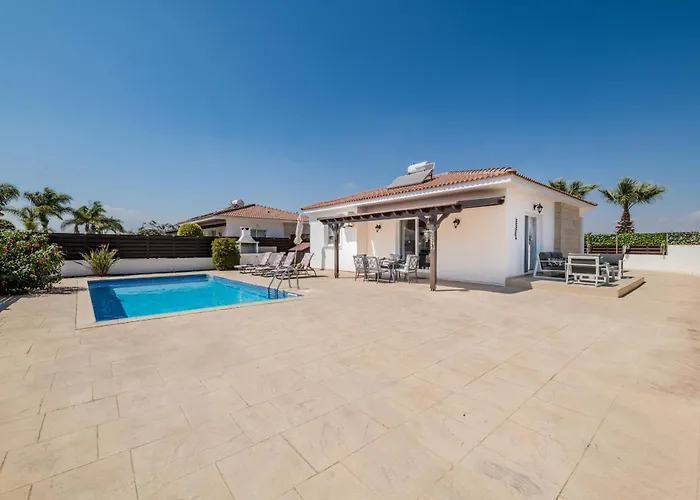 Sunrise Ayia Thekla * アヤナパ