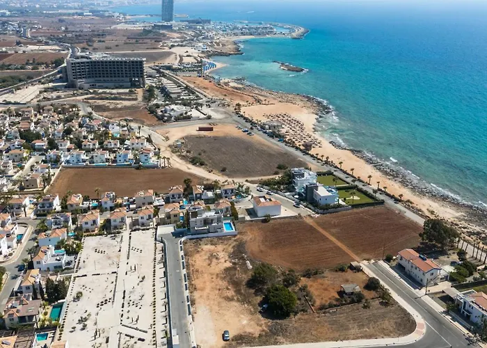 Sunrise Ayia Thekla アヤナパ