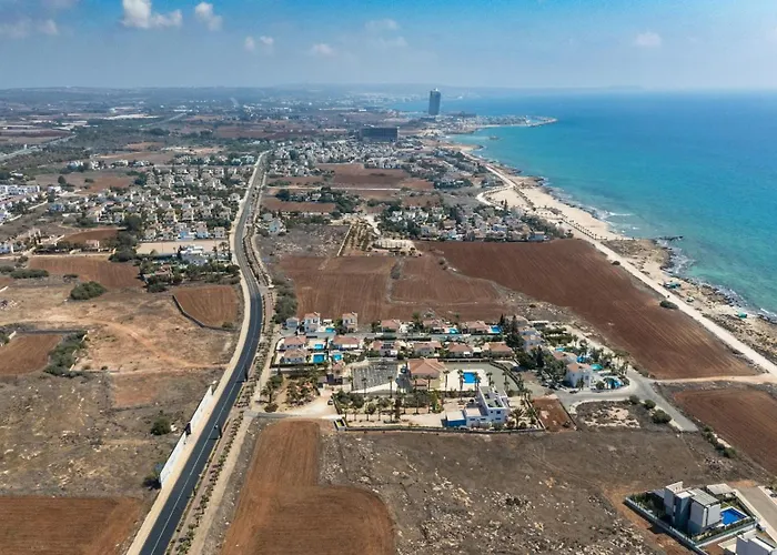 Willa Sunrise Ayia Thekla *